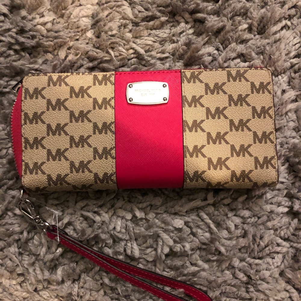 Michael Kors wallet - Picture 1 of 4